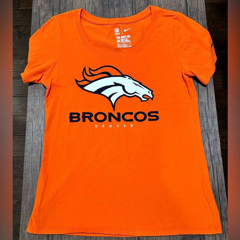 Denver Broncos Nike Tee 🧡